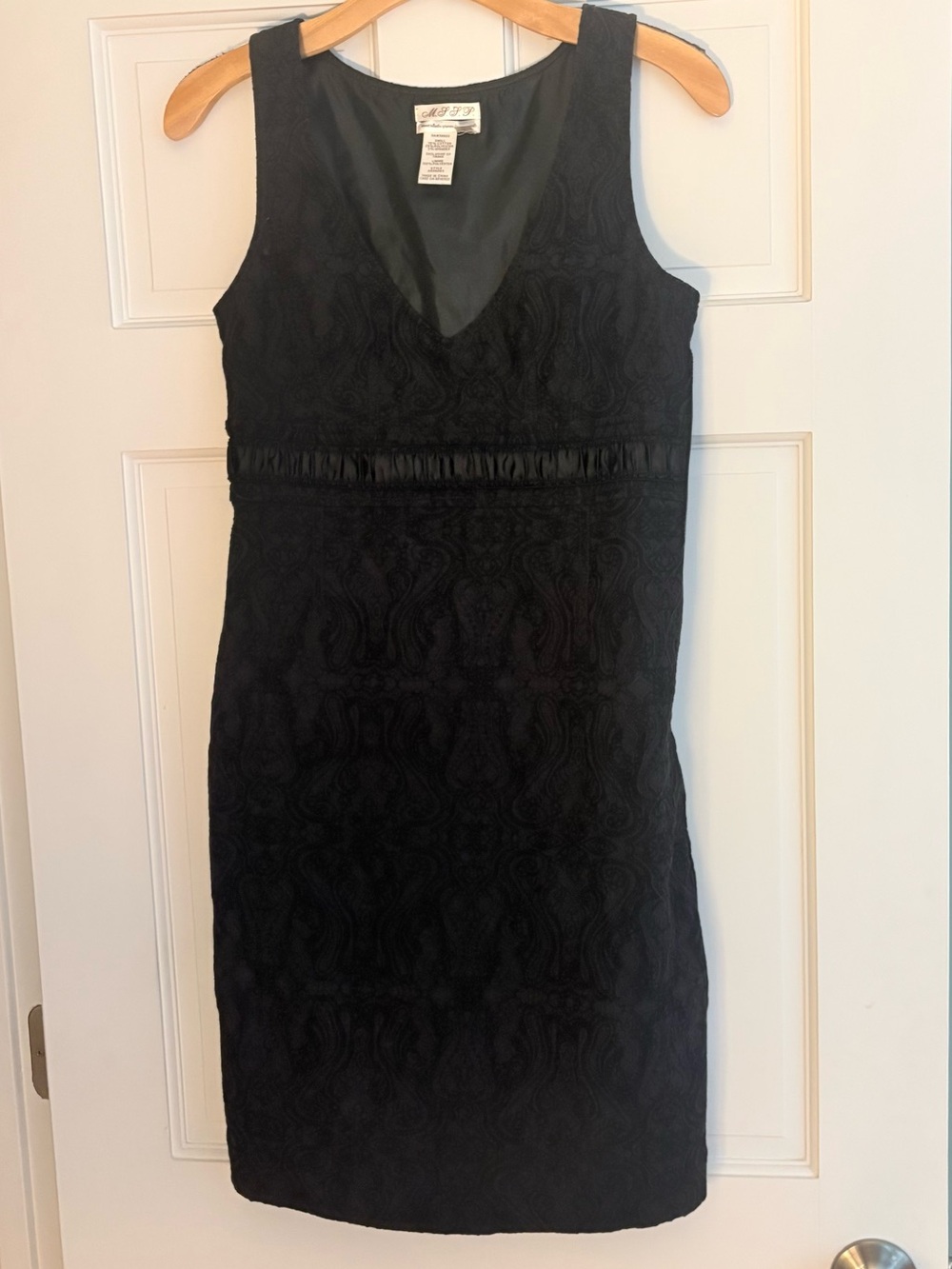 Max Studio Specialty Products Little Black Sleeveless Sheath Dress Textured S